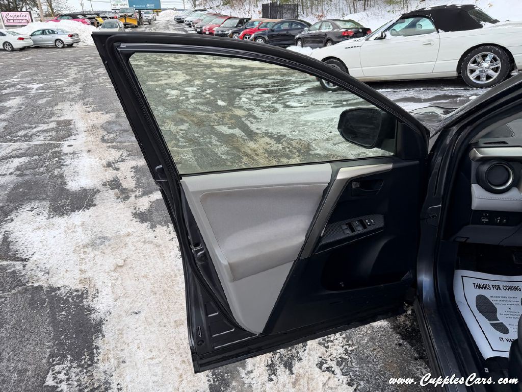 2013 Toyota Rav4 Image 5