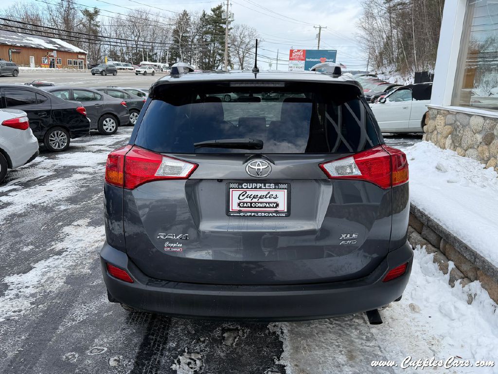 2013 Toyota Rav4 Image 10