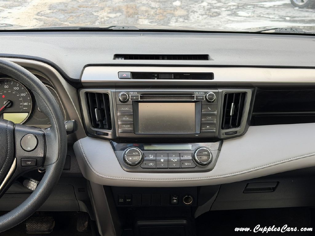 2013 Toyota Rav4 Image 18