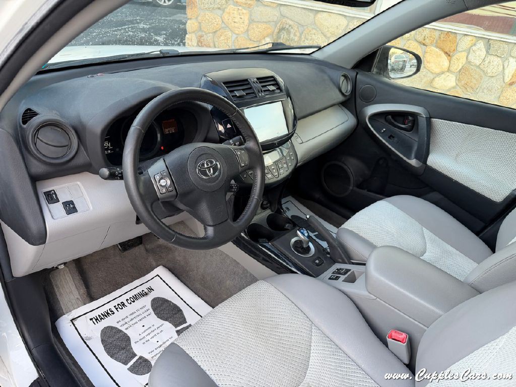 2014 Toyota Rav4 Image 5