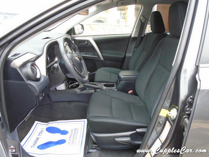 2017 Toyota Rav4 Image 3