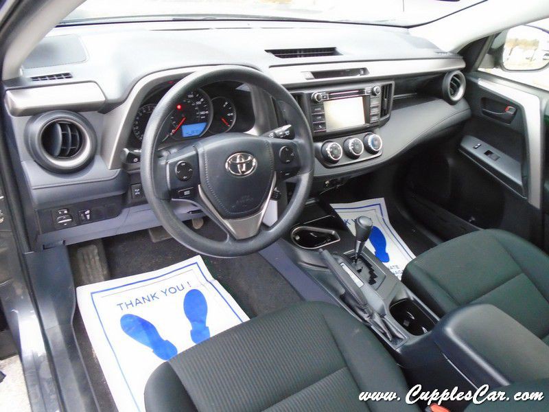 2017 Toyota Rav4 Image 4