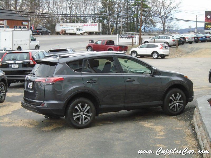 2017 Toyota Rav4 Image 8