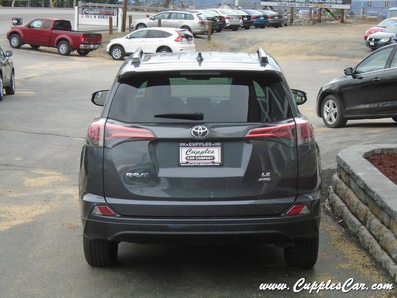 2017 Toyota Rav4 Image 9