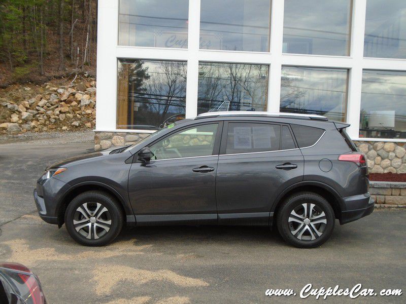 2017 Toyota Rav4 Image 10