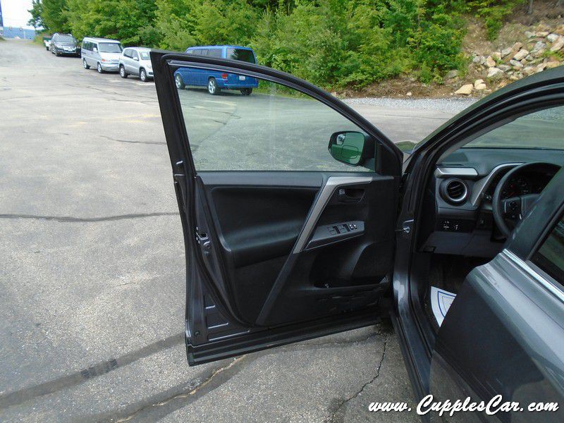 2017 Toyota Rav4 Image 24