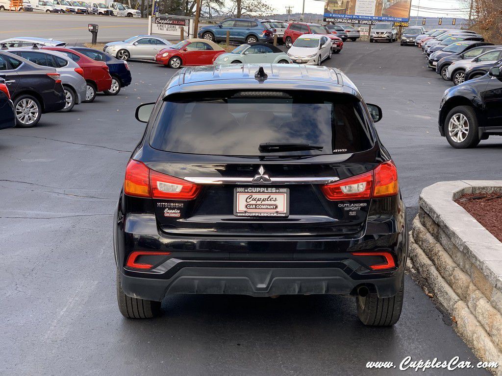 2016 Mitsubishi Outlander Image 9
