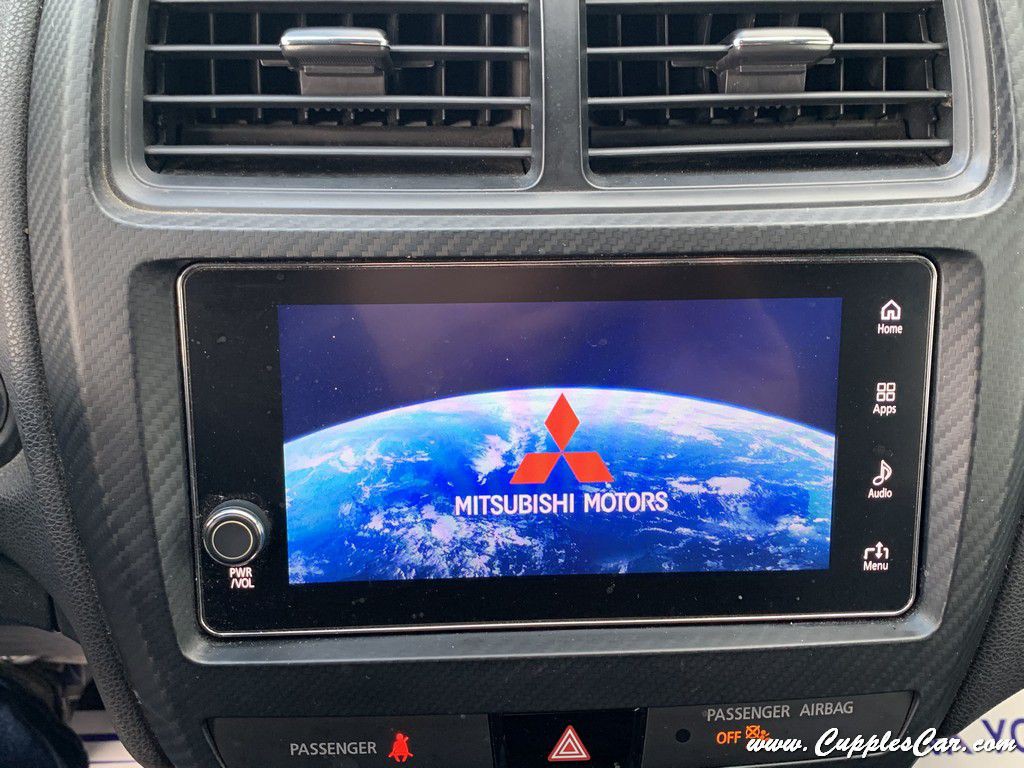 2016 Mitsubishi Outlander Image 20