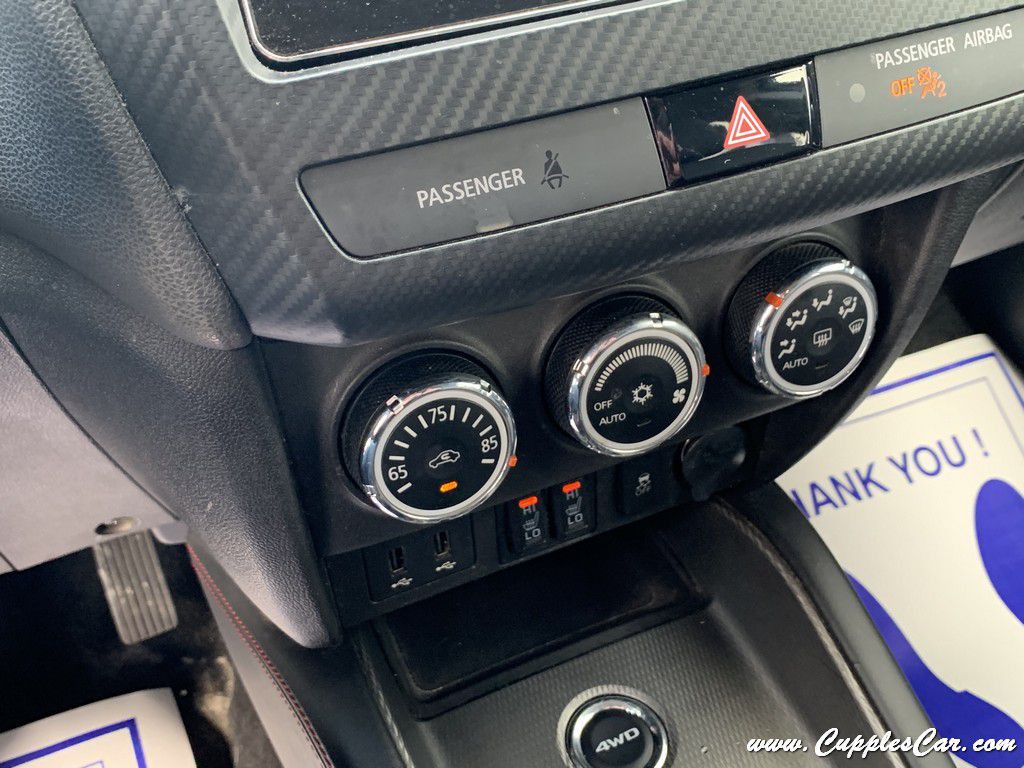 2016 Mitsubishi Outlander Image 22