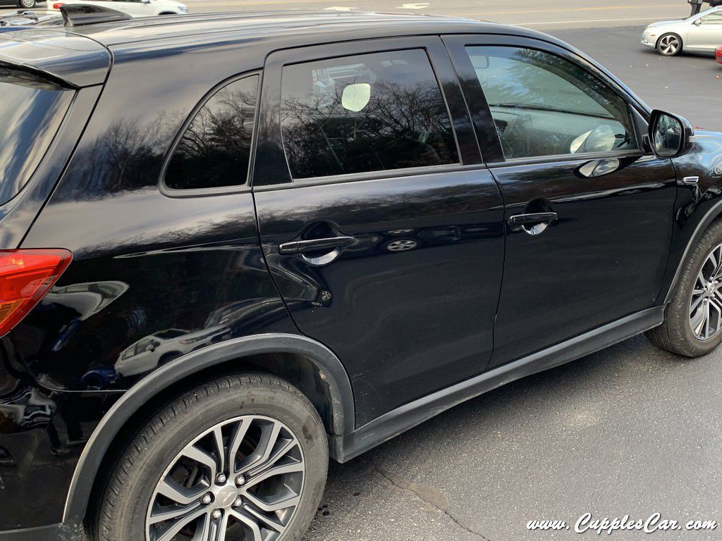 2016 Mitsubishi Outlander Image 30