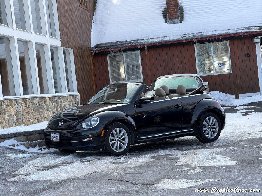 2014 Volkswagen Beetle Image 1