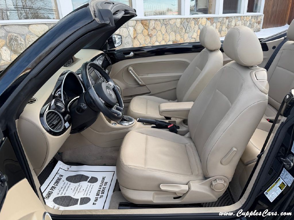 2014 Volkswagen Beetle Image 3