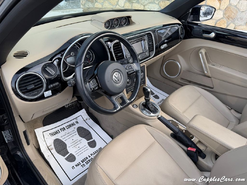 2014 Volkswagen Beetle Image 4