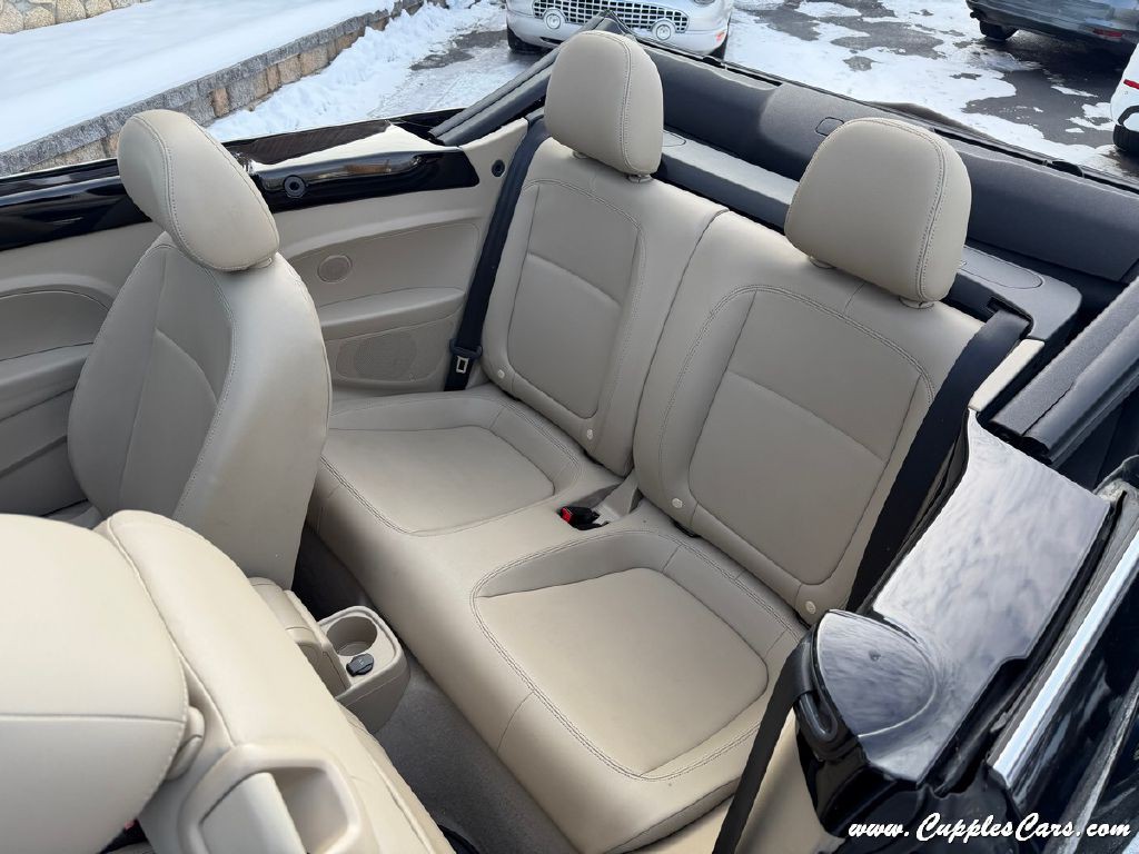 2014 Volkswagen Beetle Image 6