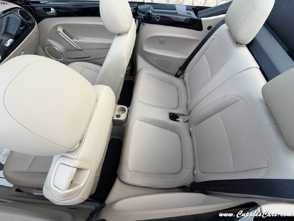 2014 Volkswagen Beetle Image 29