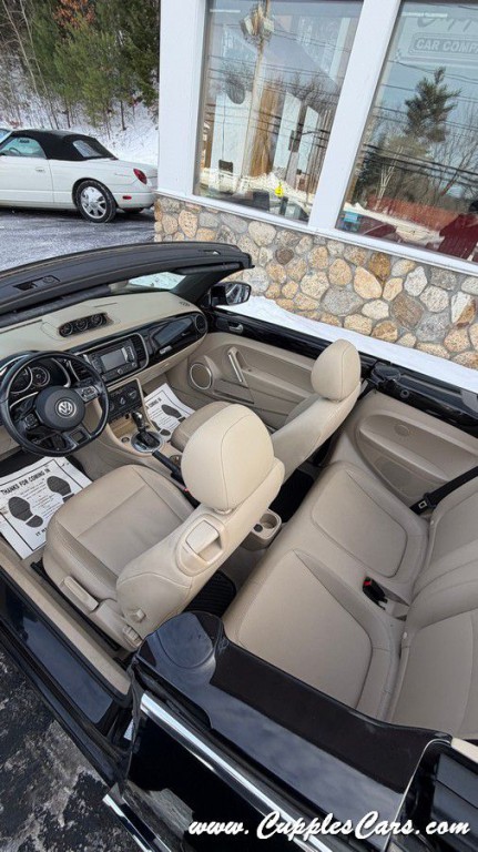 2014 Volkswagen Beetle Image 36