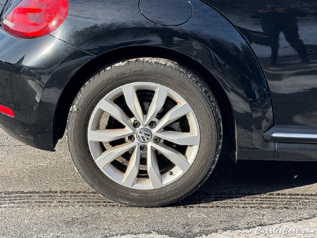 2014 Volkswagen Beetle Image 46