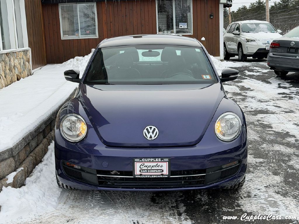 2014 Volkswagen Beetle Image 12