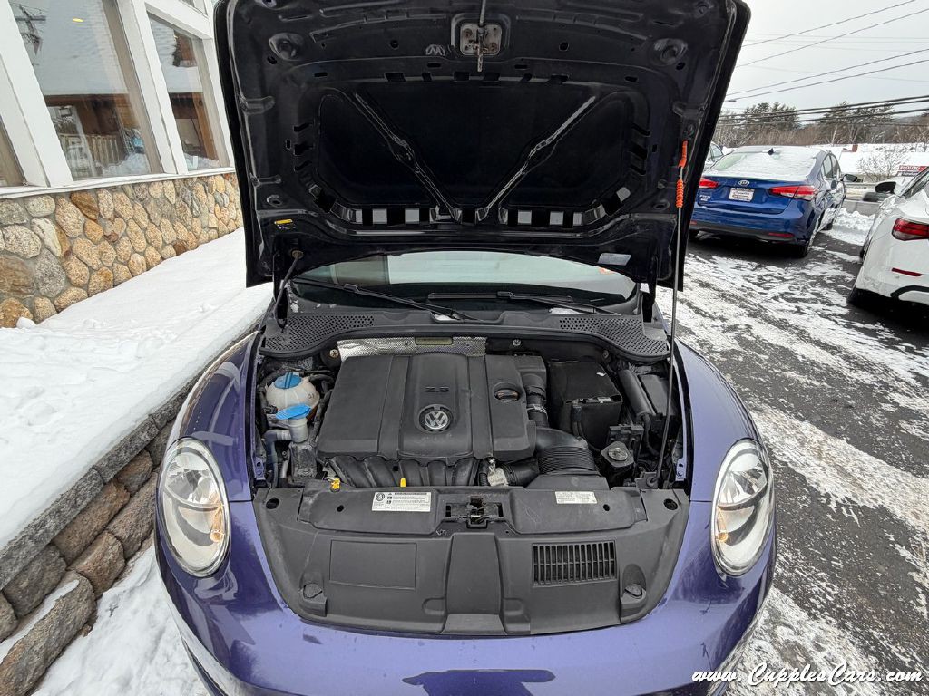 2014 Volkswagen Beetle Image 14