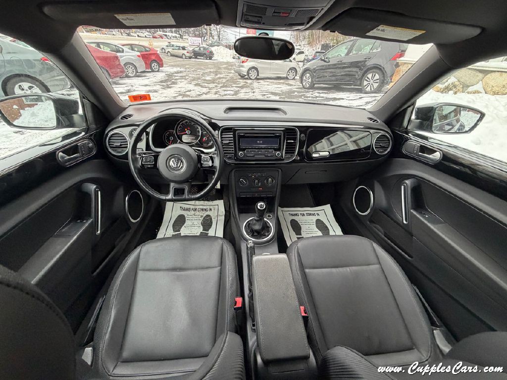 2014 Volkswagen Beetle Image 20
