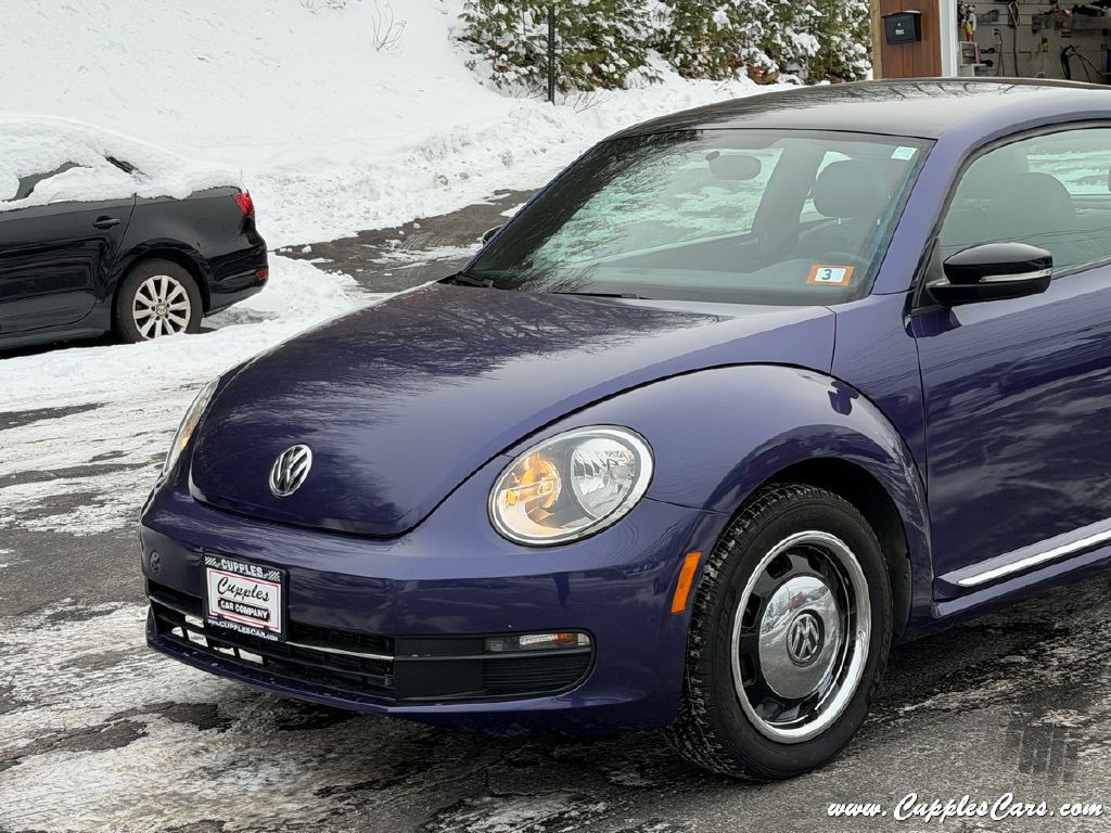 2014 Volkswagen Beetle Image 25