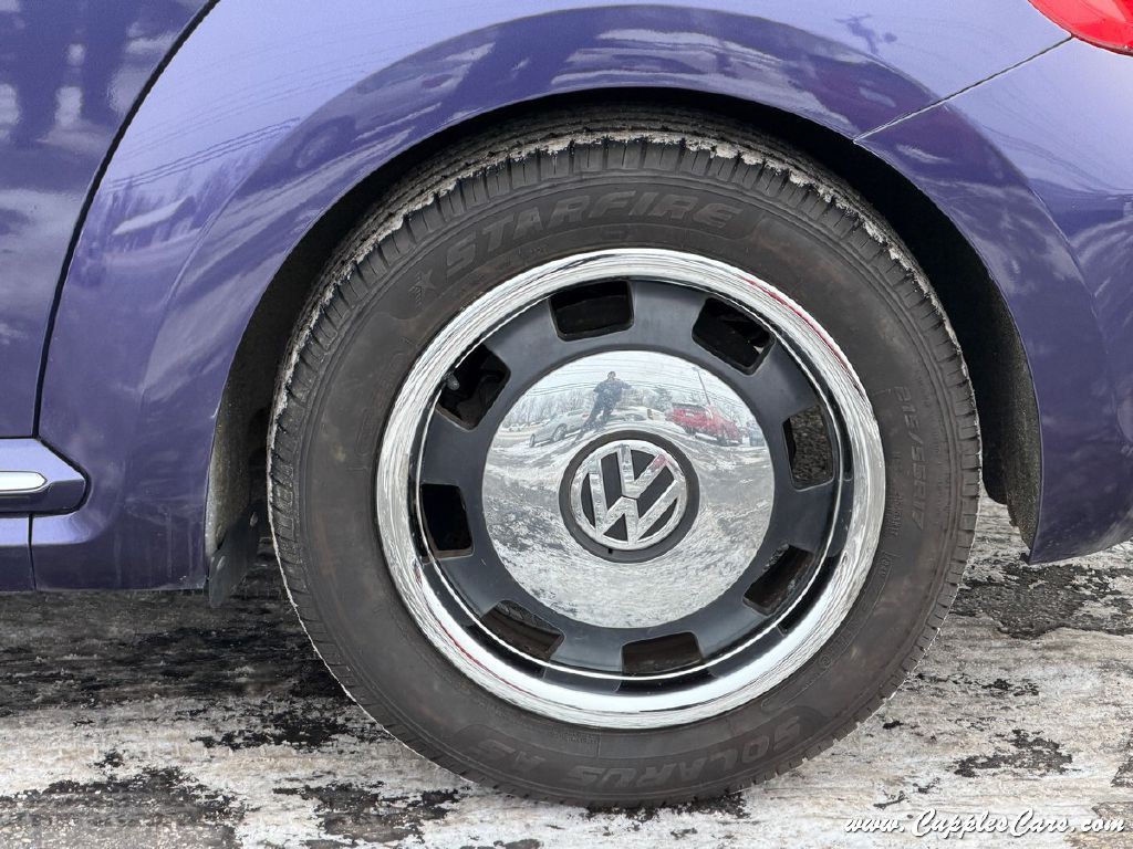 2014 Volkswagen Beetle Image 34