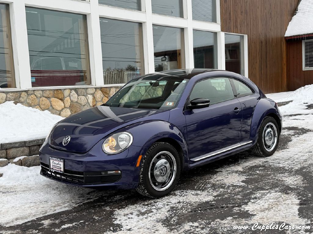 2014 Volkswagen Beetle Image 1