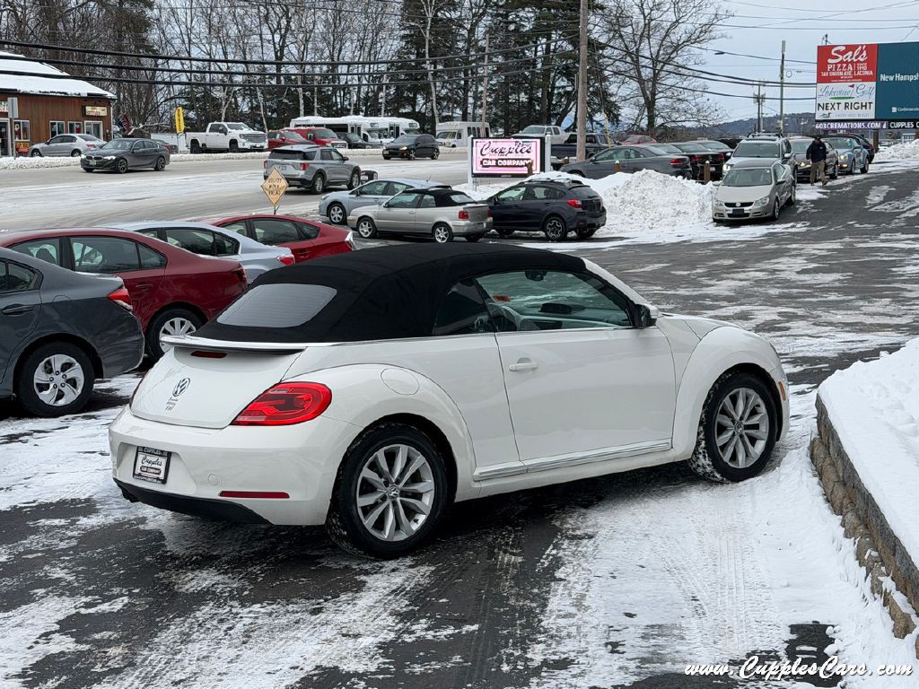 2013 Volkswagen Beetle Image 15
