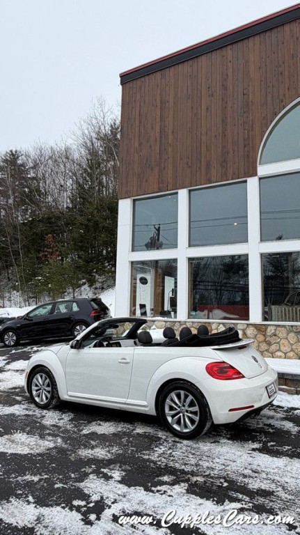 2013 Volkswagen Beetle Image 32