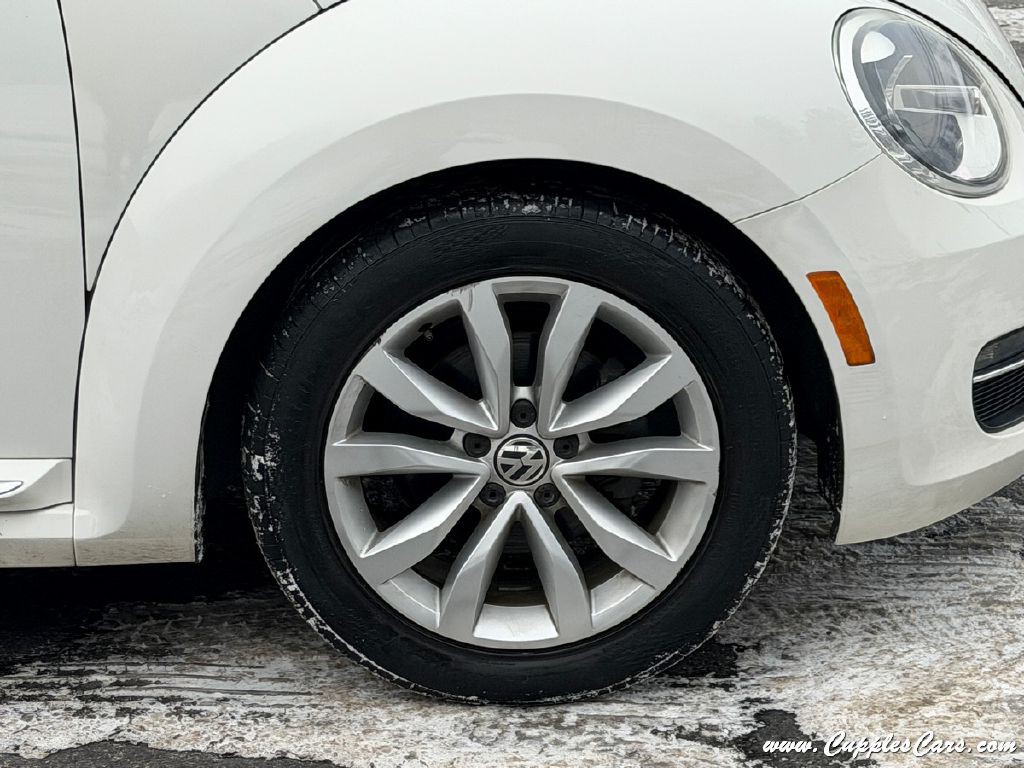 2013 Volkswagen Beetle Image 45