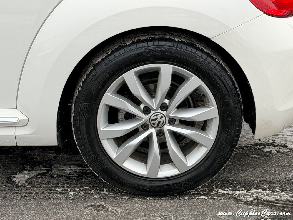 2013 Volkswagen Beetle Image 47