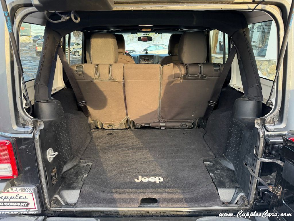 2016 Jeep Wrangler Unlimited Image 9