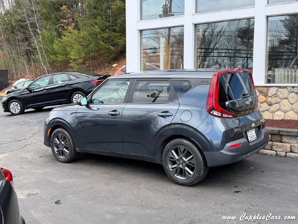 2020 Kia Soul Image 3
