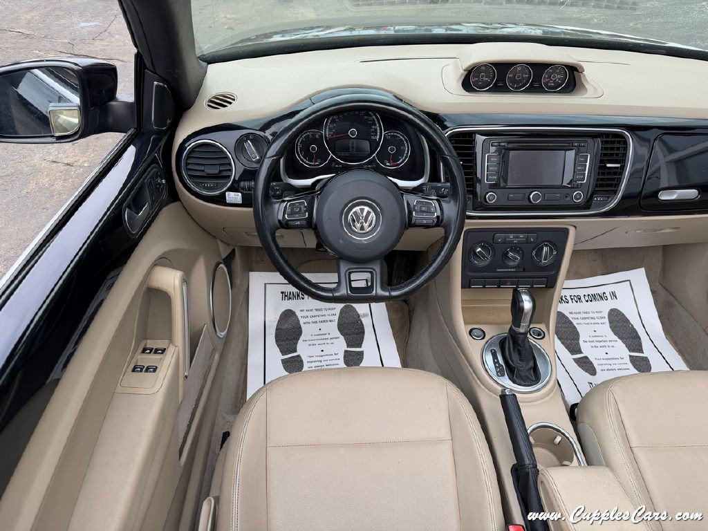 2014 Volkswagen Beetle Image 17