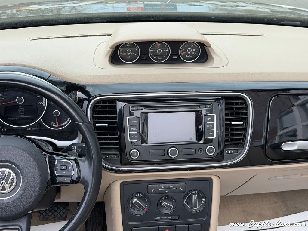 2014 Volkswagen Beetle Image 18