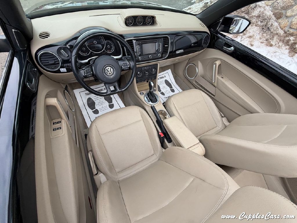 2014 Volkswagen Beetle Image 23