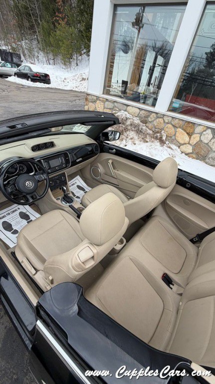 2014 Volkswagen Beetle Image 31