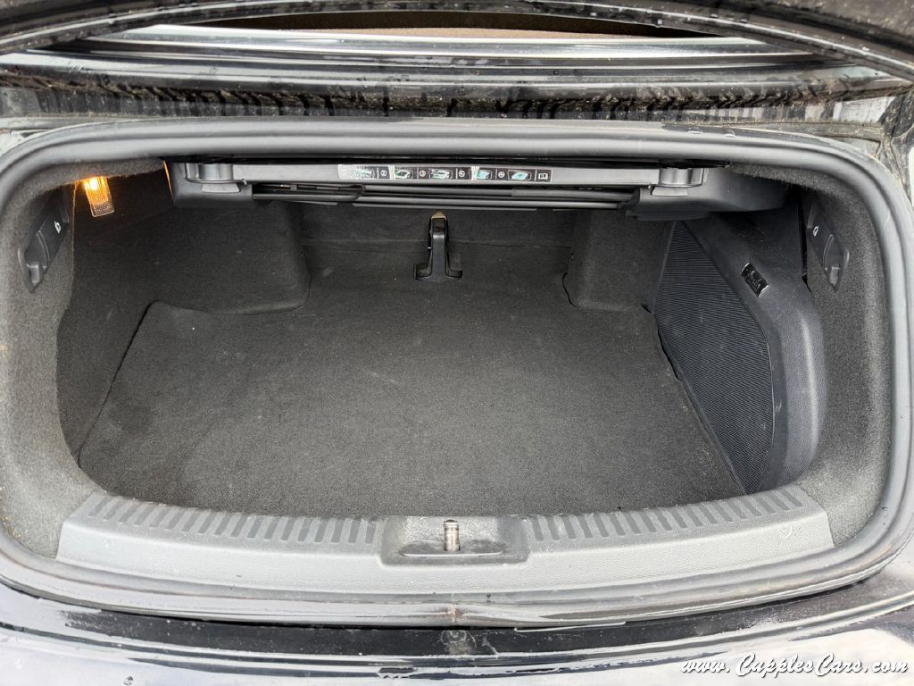 2014 Volkswagen Beetle Image 8