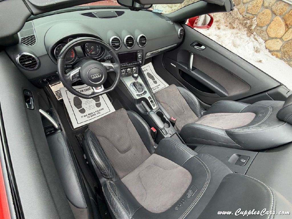 2011 Audi TT Image 19