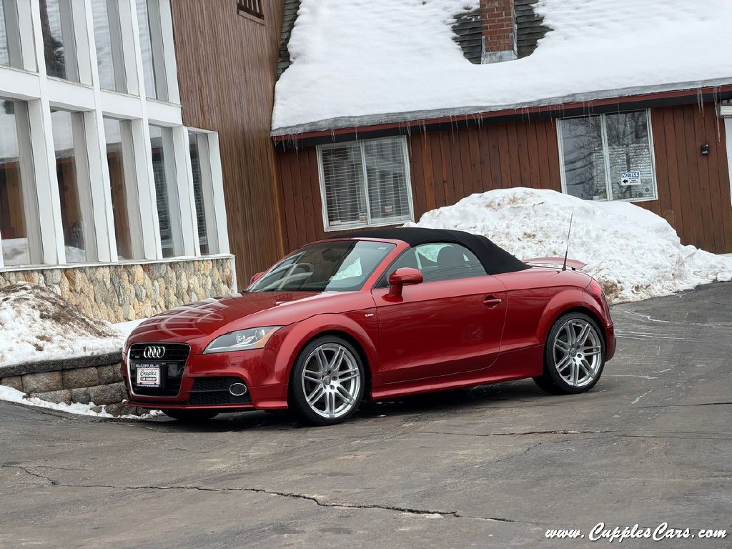 2011 Audi TT Image 21