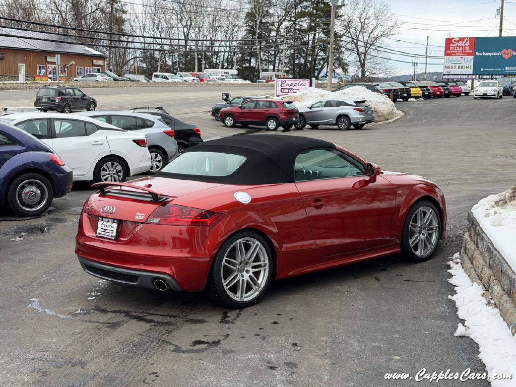 2011 Audi TT Image 22