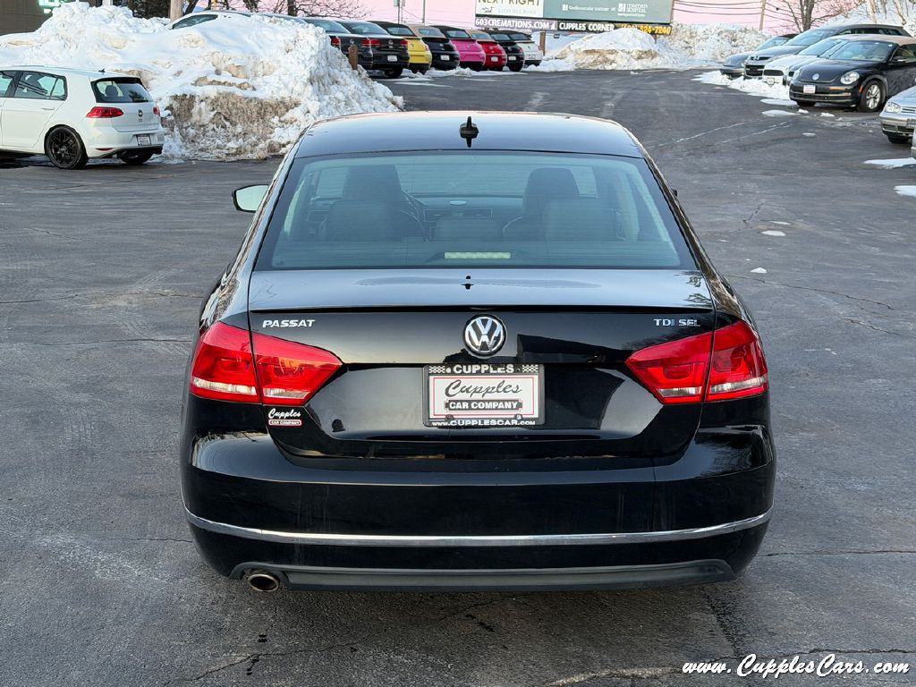2013 Volkswagen Passat Image 39