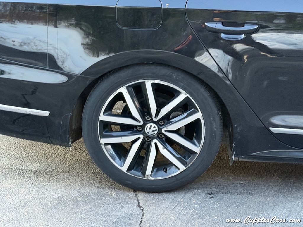 2013 Volkswagen Passat Image 45