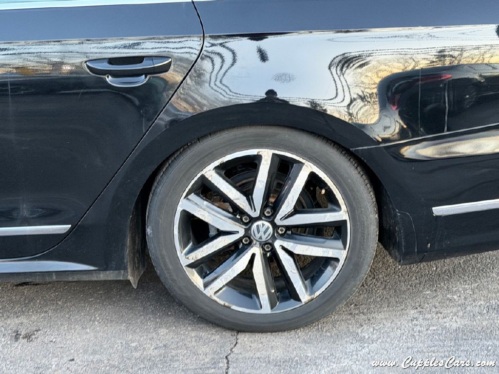 2013 Volkswagen Passat Image 46