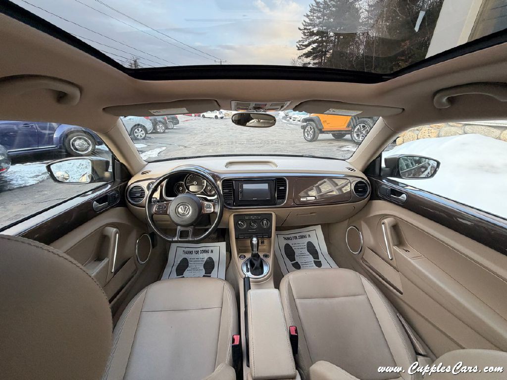 2014 Volkswagen Beetle Image 20