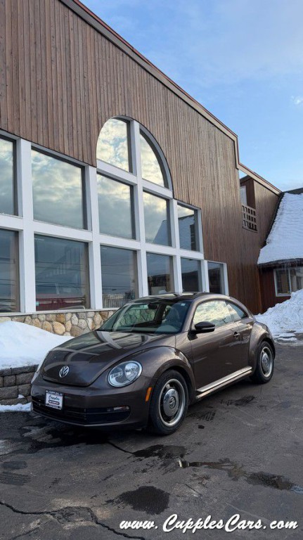 2014 Volkswagen Beetle Image 24