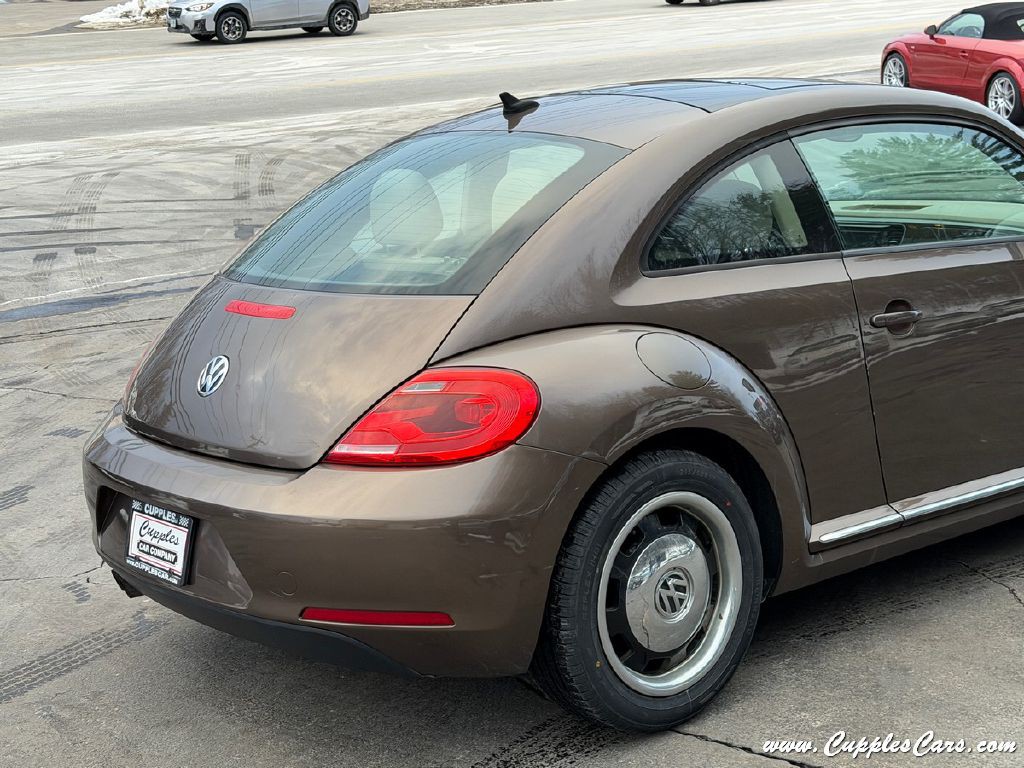 2014 Volkswagen Beetle Image 34