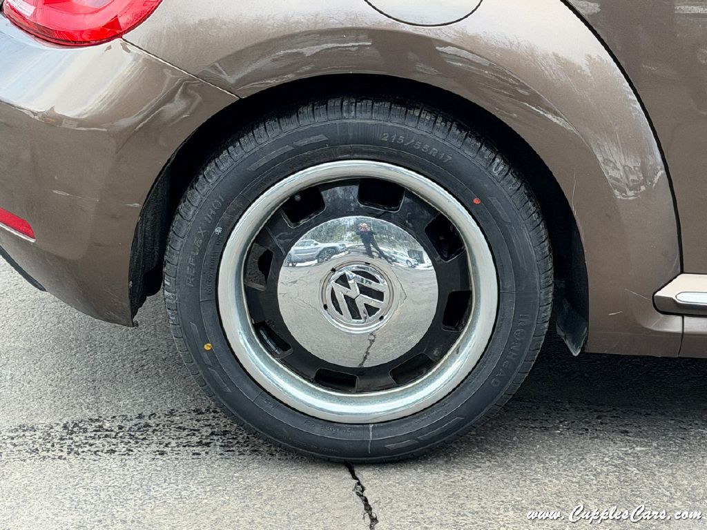 2014 Volkswagen Beetle Image 38