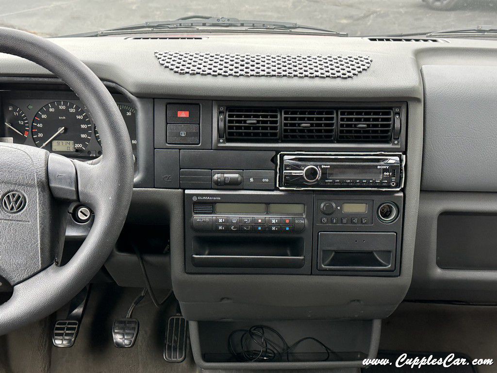 1997 Volkswagen Eurovan Image 39