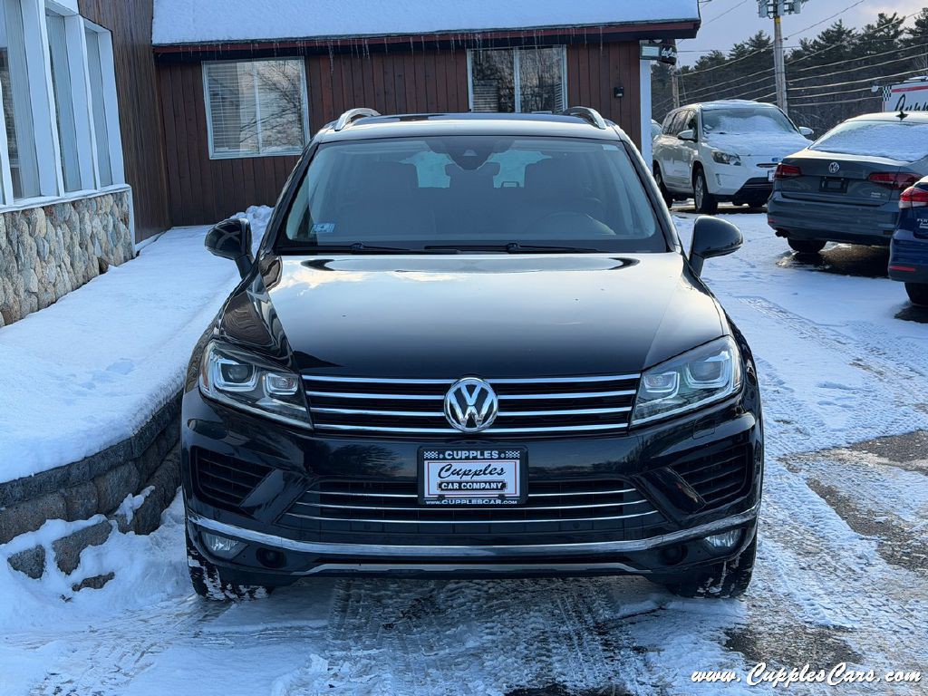 2017 Volkswagen Touareg Image 13